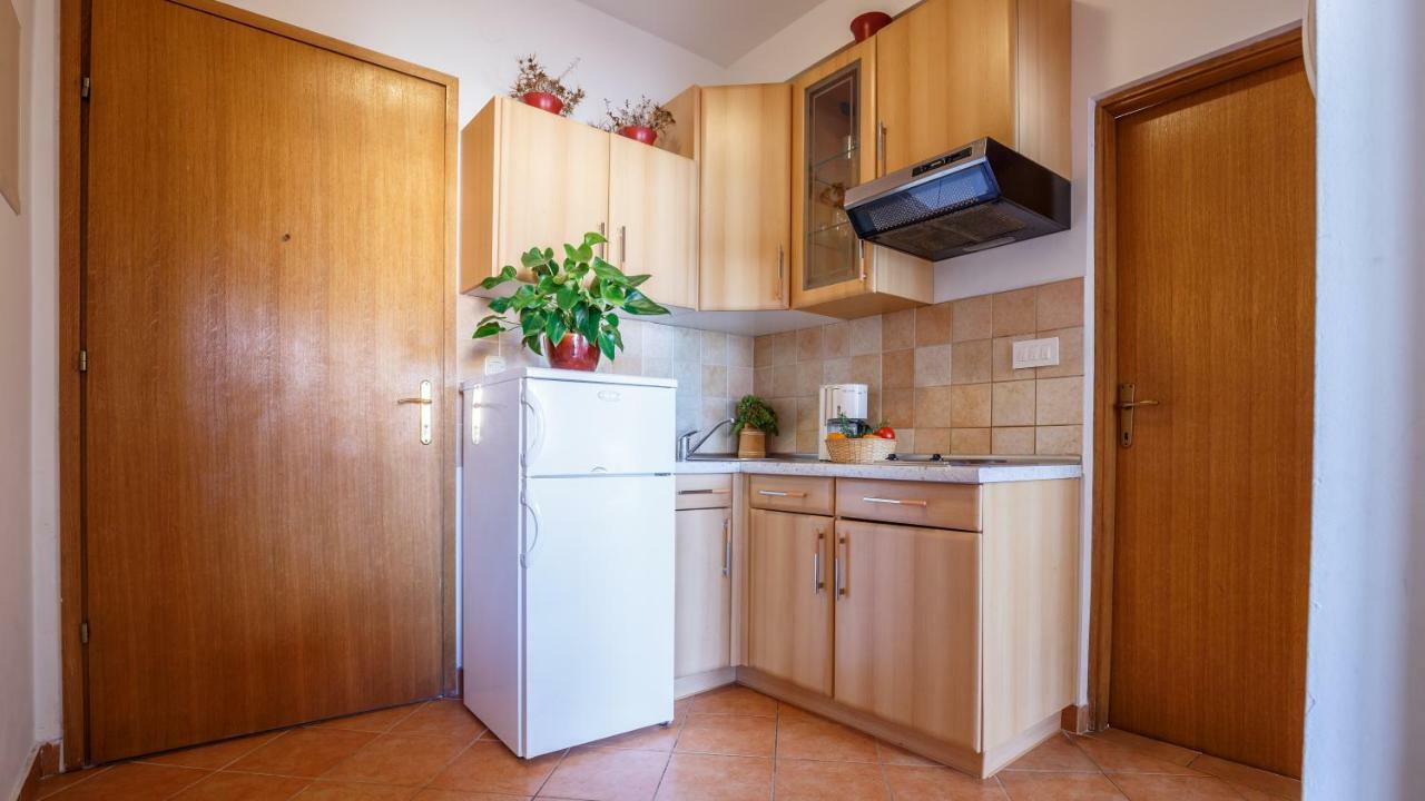 Apartment Josephine 2 Malinska Exterior foto