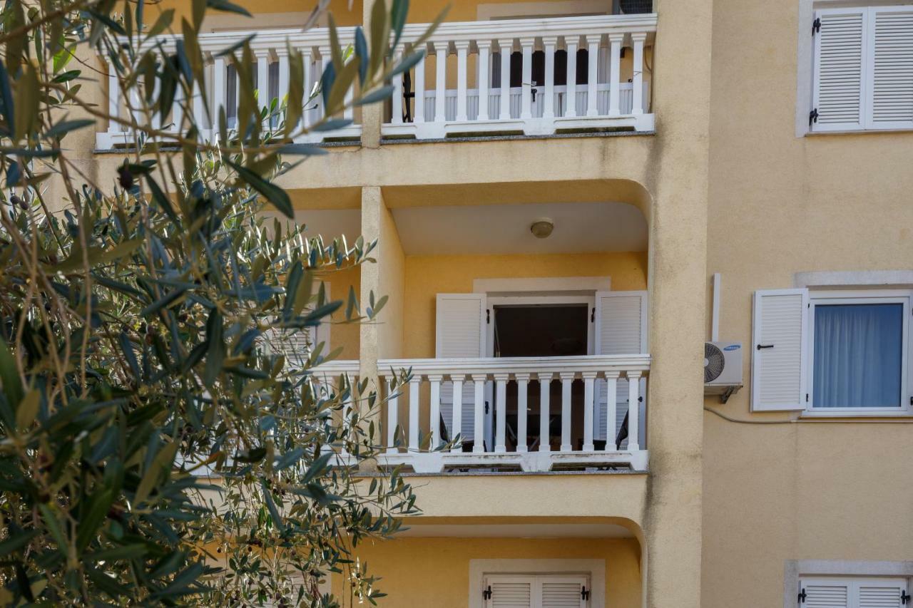 Apartment Josephine 2 Malinska Exterior foto